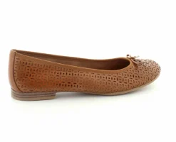 Caroline Skind Ballerina