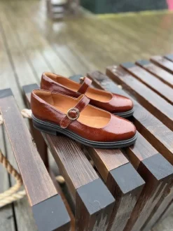 Castagno Lak Ballerina