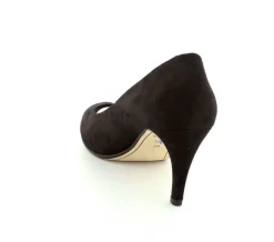 Elegant Pump