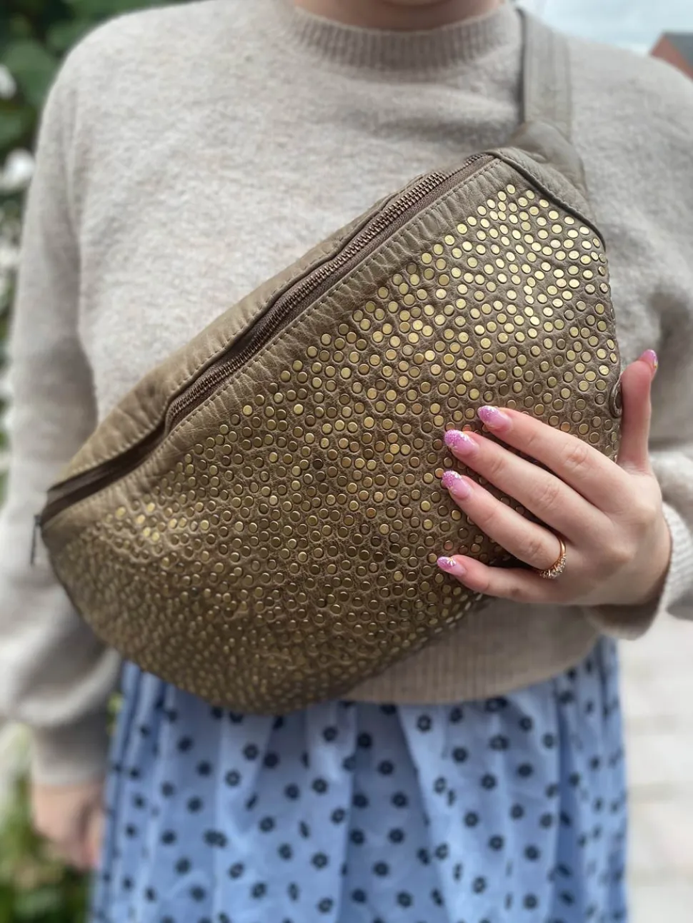 Skind Bumbag Med Nitter